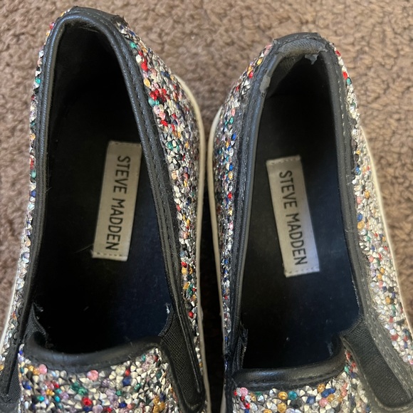 Steve Madden Studded Shoes - Picture 2 of 3